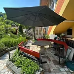 Beautiful House Overlooking Appartement *