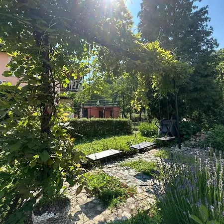 Beautiful House Overlooking *