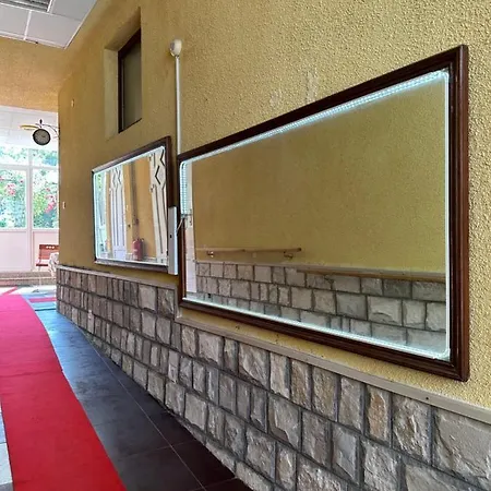 Beautiful House Overlooking 아파트 *