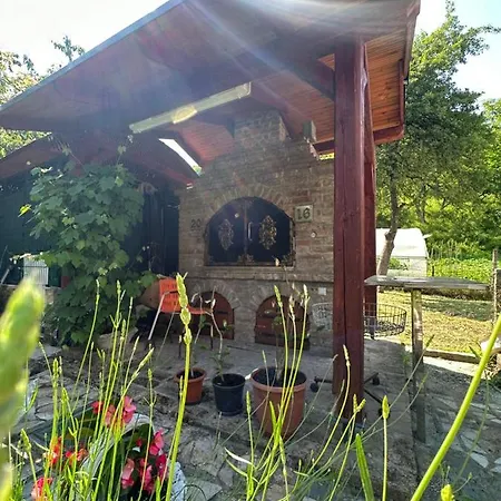 Apartamento Beautiful House Overlooking Sarajevo