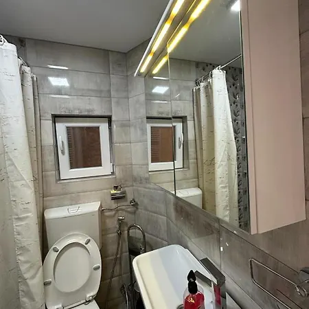 Beautiful House Overlooking Lägenhet *